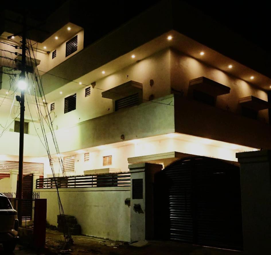 Sri Ram Lalla International Hotel Ayodhya Exterior foto