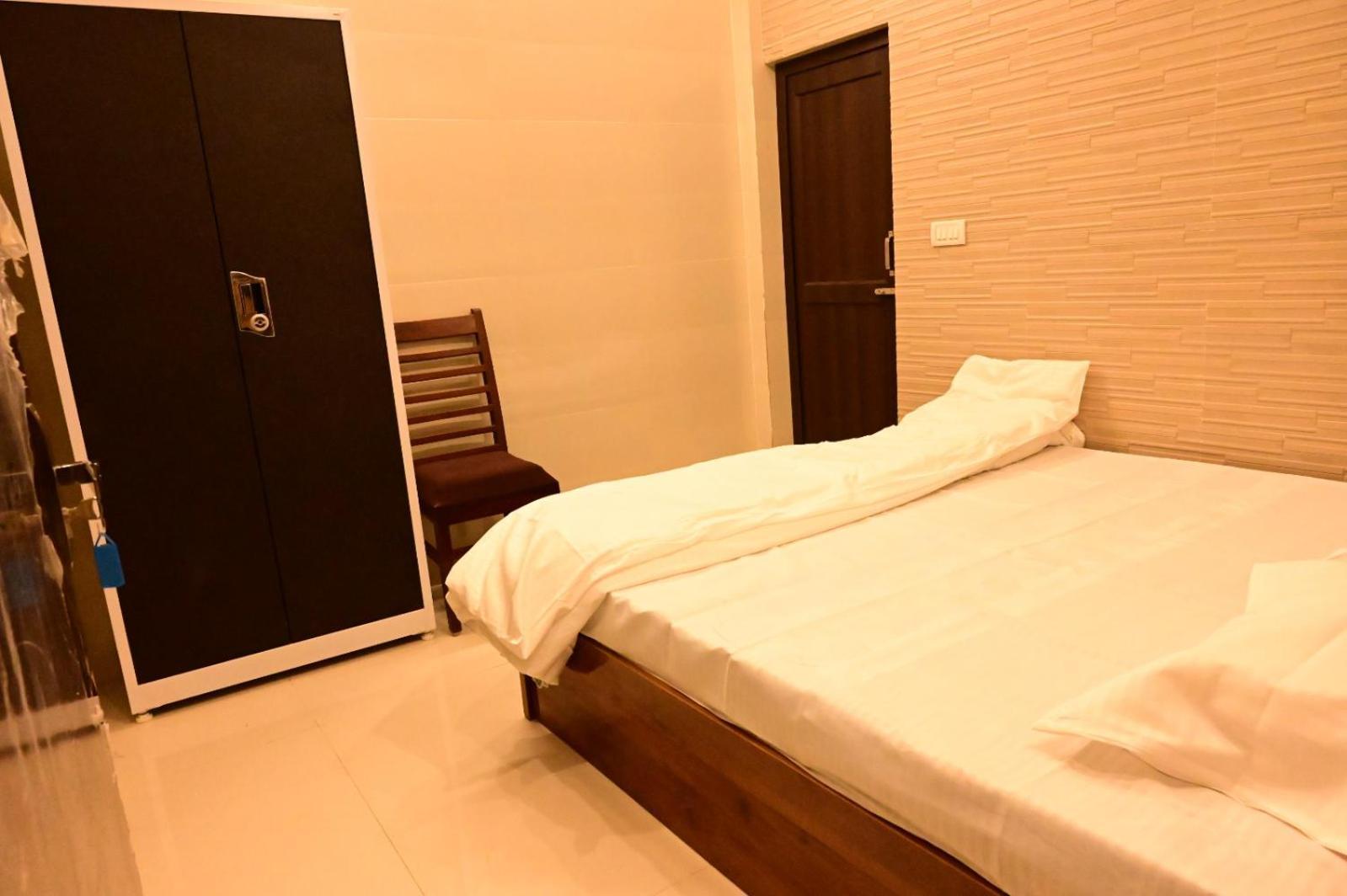 Sri Ram Lalla International Hotel Ayodhya Exterior foto